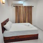 Island Inn Colombo